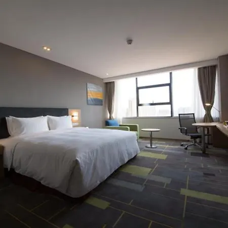 Holiday Inn Express Chengdu Airport Zone Shuangliu International Airport-3